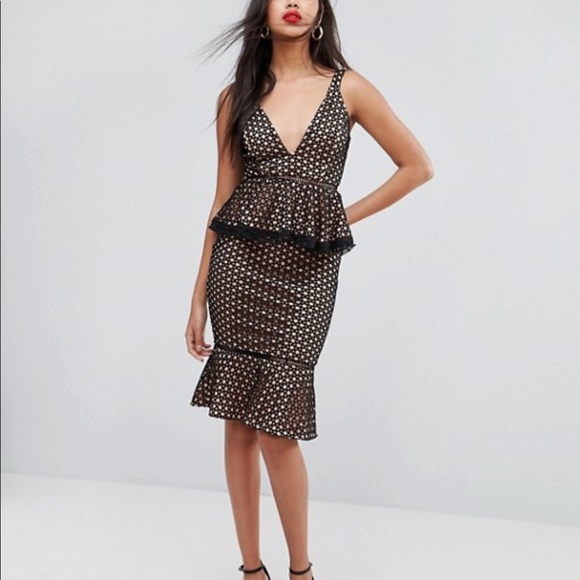 Missguided Peplum Lace Midi Mermaid Fishtail Dress - Picture 7 of 7